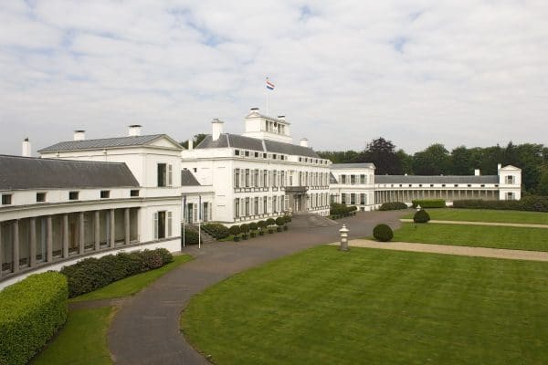 Voorzijde paleis Soestdijk